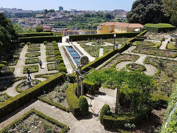 Jardins-du-Palais-de-Cristal-Portugal