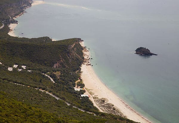 Le-Parc-naturel-de-lArrabida-Portugal