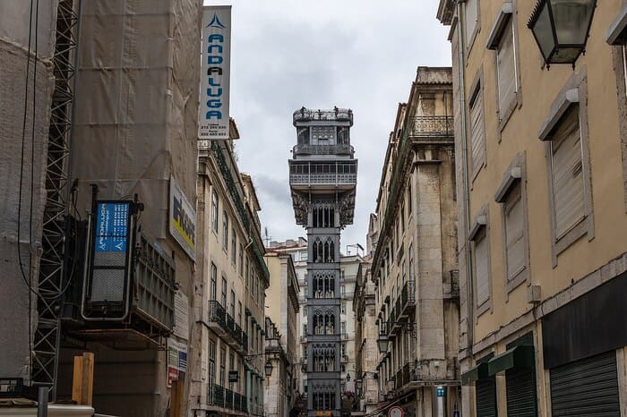 ascenseur-de-Santa-Justa-a-Lisbonne