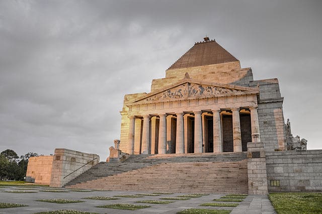 Shrine-of-Remembrance-Cosa-fare-a-Melbourne